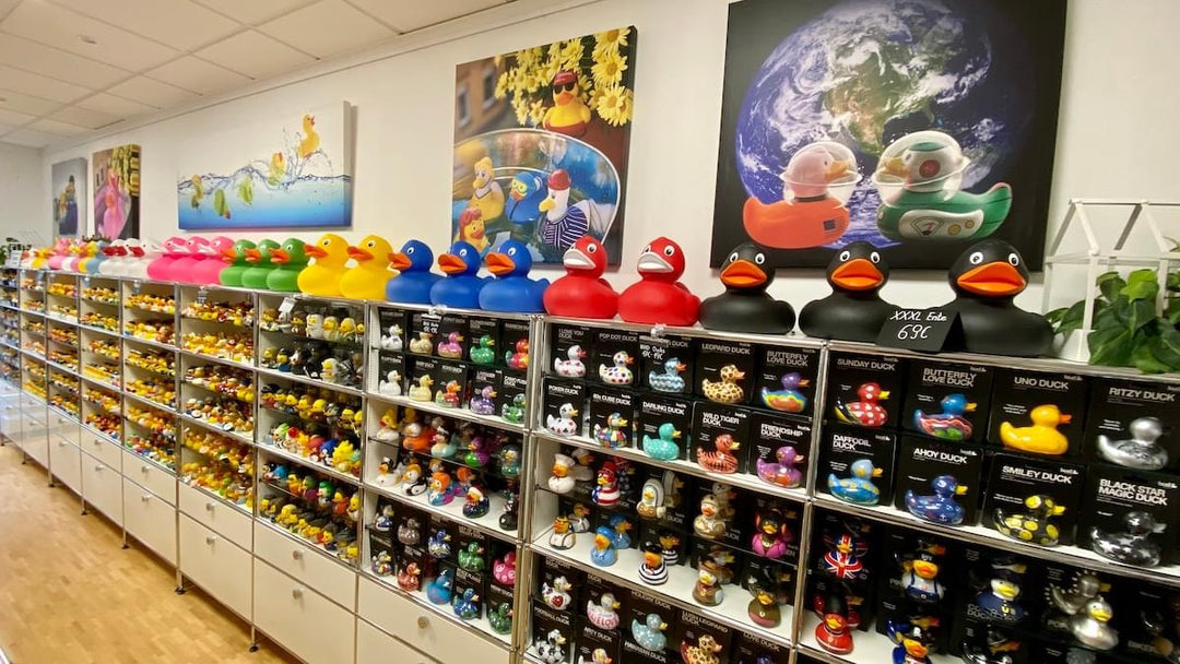 Duck-Wall-Entengalerie-Moers.jpg?v=1673819492&width=1080