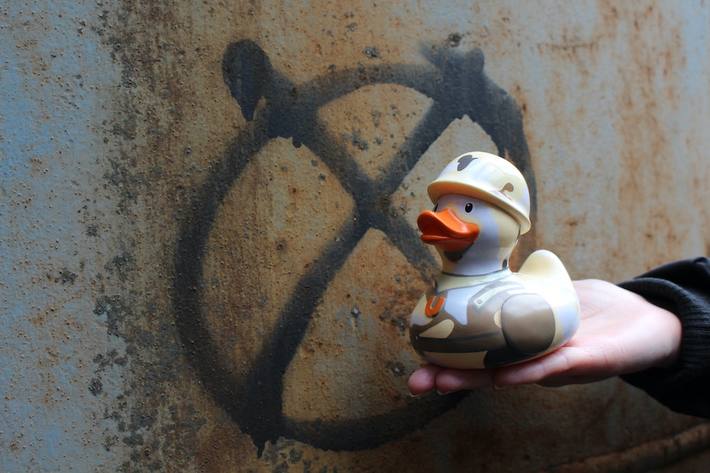 Badeente_Soldat_BUD_Duck_Streetart